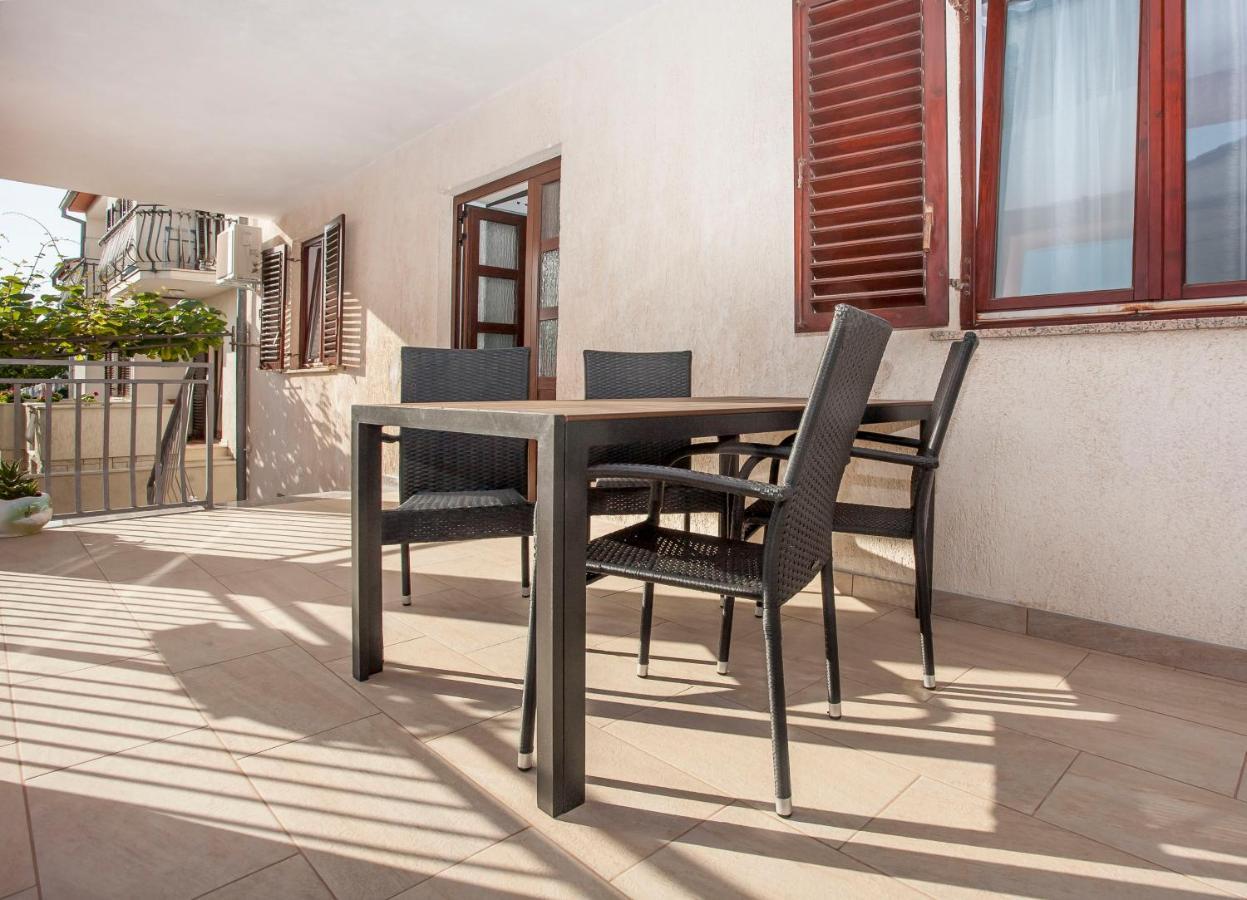 Apartmani Dragica Rovinj Buitenkant foto